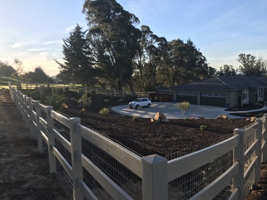 ranch fencing contractor